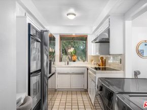 1807 Camden Avenue 4, Los Angeles CA 90025