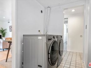 1807 Camden Avenue 4, Los Angeles CA 90025