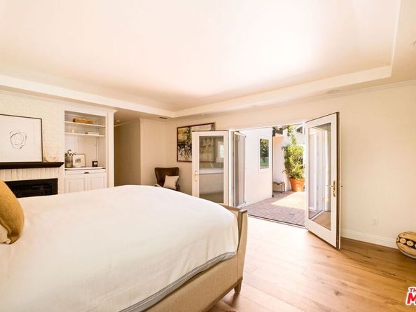 2064 Coldwater Canyon Drive, Beverly Hills CA 90210