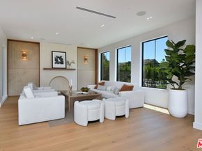 112 S Valley Street, Toluca Lake CA 91505