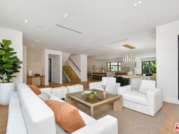 112 S Valley Street, Toluca Lake CA 91505