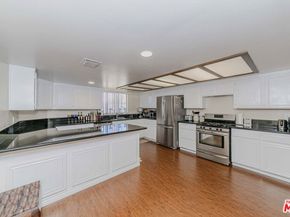 554 E San Jose Avenue 203, Burbank CA 91501