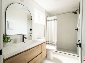 2681 Roseview Avenue, Los Angeles CA 90065