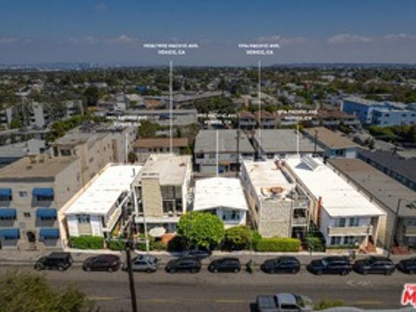 1904 Pacific Avenue, Venice CA 90291