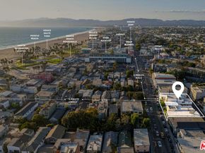 1904 Pacific Avenue, Venice CA 90291