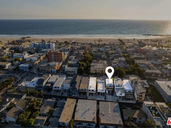 1916 Pacific Avenue, Venice CA 90291