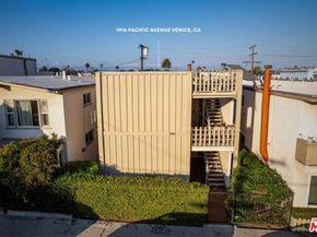 1916 Pacific Avenue, Venice CA 90291