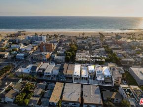 1916 Pacific Avenue, Venice CA 90291