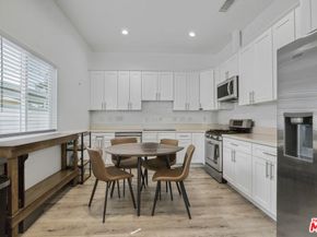 20124 Lassen Street, Chatsworth CA 91311