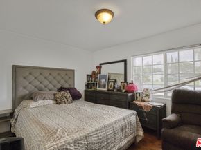 20124 Lassen Street, Chatsworth CA 91311