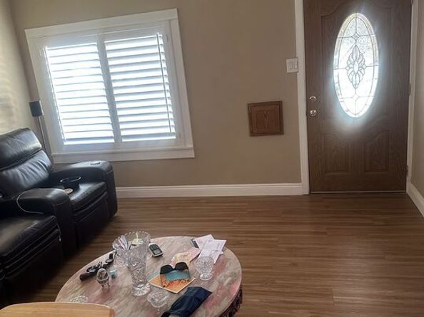 348 W 81st Street, Los Angeles CA 90003