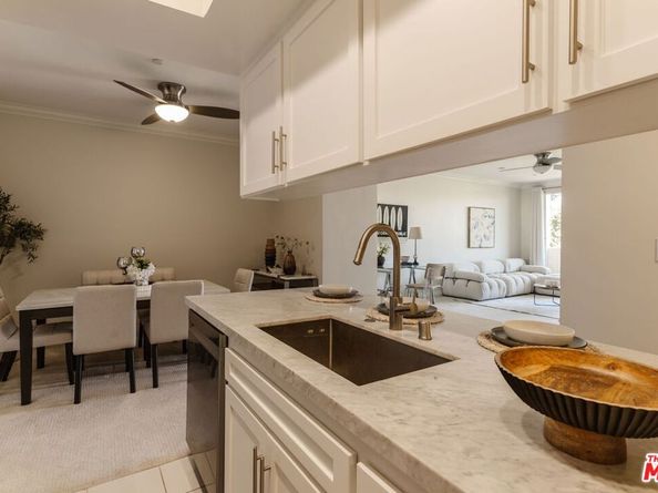 125 Montana Avenue 404, Santa Monica CA 90403