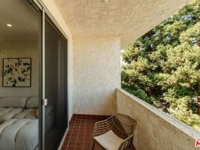 125 Montana Avenue 404, Santa Monica CA 90403