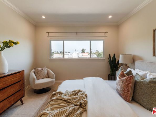 125 Montana Avenue 404, Santa Monica CA 90403