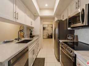 125 Montana Avenue 404, Santa Monica CA 90403