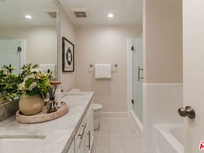 125 Montana Avenue 404, Santa Monica CA 90403