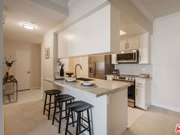 125 Montana Avenue 404, Santa Monica CA 90403