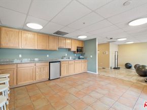 11124 Burbank Boulevard 212, North Hollywood CA 91601