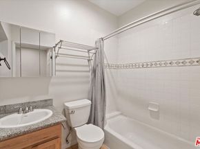 11124 Burbank Boulevard 212, North Hollywood CA 91601