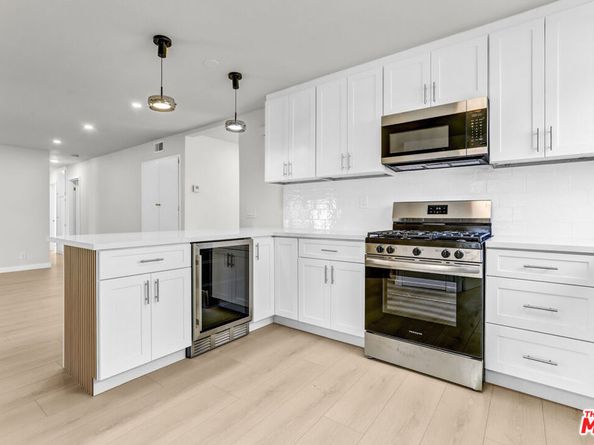 23335 Schoolcraft Street, West Hills CA 91307