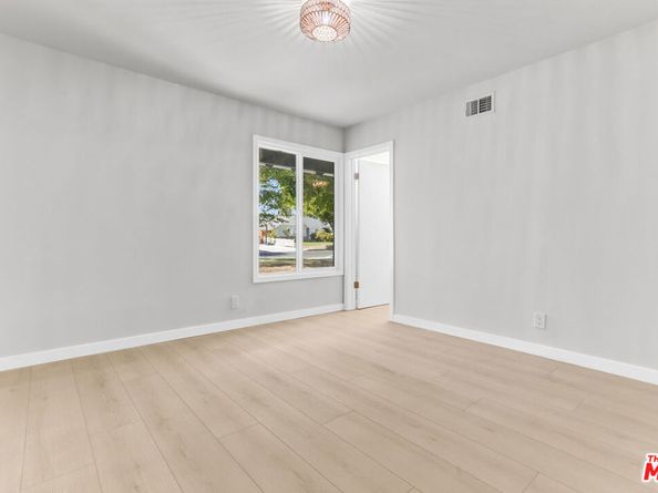 23335 Schoolcraft Street, West Hills CA 91307