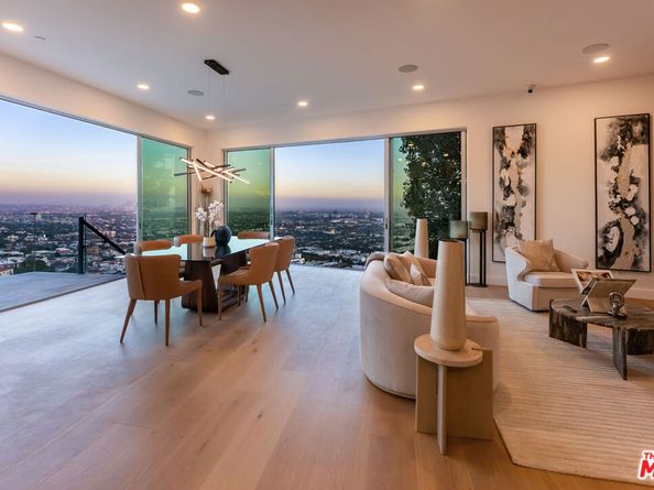 8654 Hollywood Boulevard, Los Angeles CA 90069