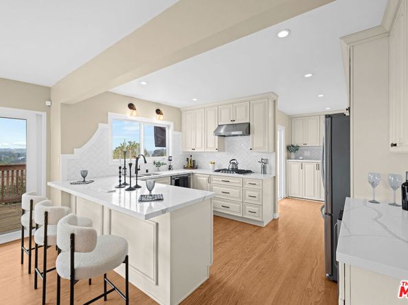 4113 Don Diablo Drive, Los Angeles CA 90008