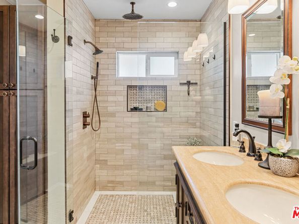 4113 Don Diablo Drive, Los Angeles CA 90008