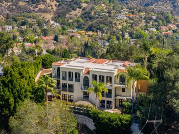 3110 Benedict Canyon Drive