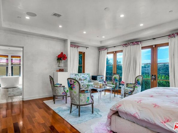 3110 Benedict Canyon Drive, Beverly Hills CA 90210