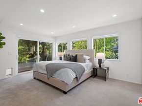 7229 Senalda Road, Los Angeles CA 90068