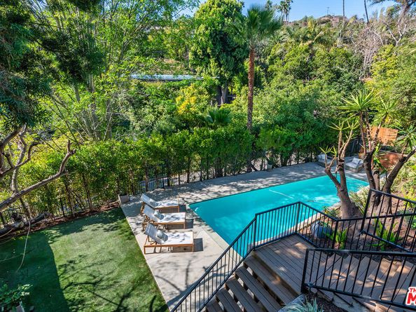 7229 Senalda Road, Los Angeles CA 90068