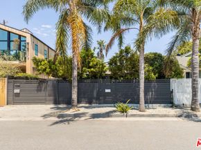 1016 Oakwood Avenue, Venice CA 90291