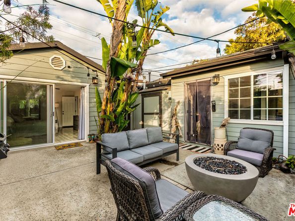 1016 Oakwood Avenue, Venice CA 90291