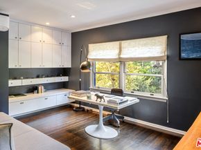 2940 N Beachwood Drive, Los Angeles CA 90068