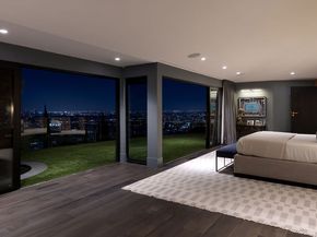 1641 Woods Drive, West Hollywood CA 90069