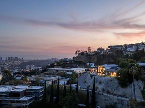 1641 Woods Drive, West Hollywood CA 90069