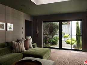 1641 Woods Drive, West Hollywood CA 90069