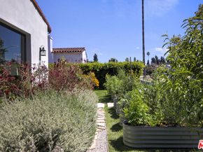 3952 Sutro Avenue, Los Angeles CA 90008