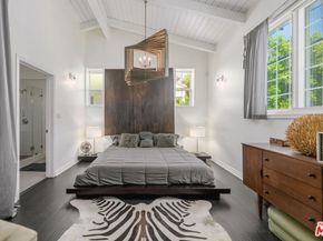 2225 N Cahuenga Boulevard, Los Angeles CA 90068