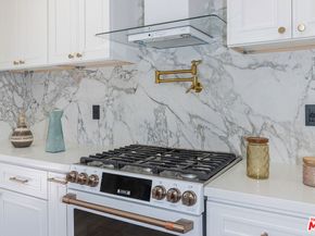 8954 Kramerwood Place, Los Angeles CA 90034