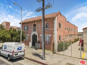 5606 S Figueroa Street, Los Angeles CA 90037