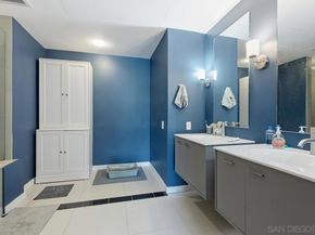 845 Fort Stockton Dr 302, San Diego CA 92103