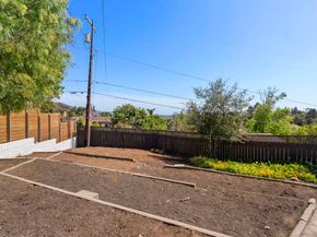 10409 Grandview Dr, La Mesa CA 91941