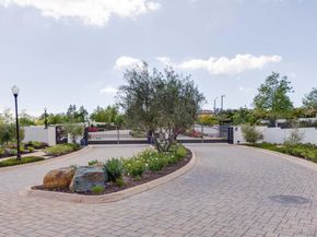 Auberge Circle, San Diego CA 92127