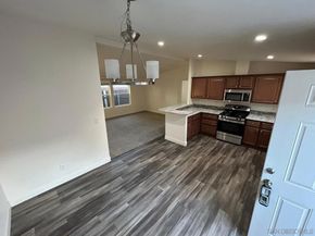 8975 Lamar St, Spring Valley CA 91977