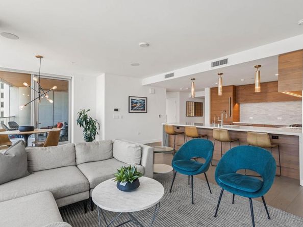 888 W E Street 2206, San Diego CA 92101