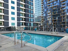 425 W Beech St 327, San Diego CA 92101