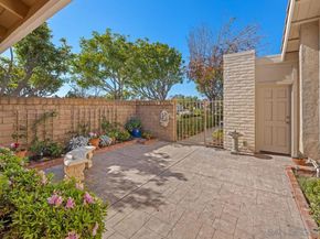 1665 Caminito Aliviado, La Jolla CA 92037