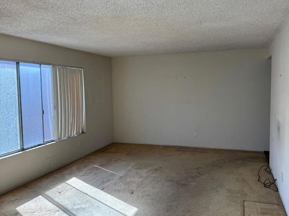 4750 Noyes St 202, San Diego CA 92109